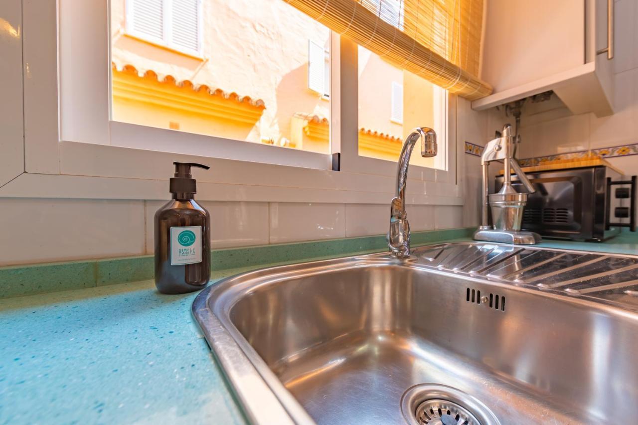 Appartamento Beachfront, Pool, Terrace, Garage & Fibre Internet *